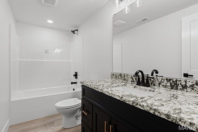 3023 Mobile Drive, Glen Carbon, IL 62034