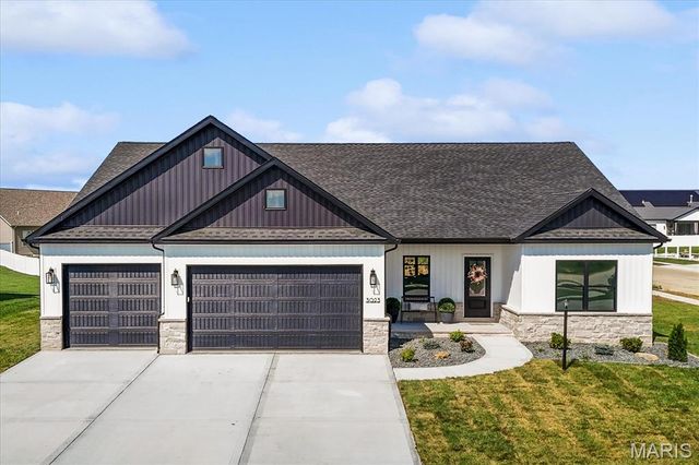 3023 Mobile Drive, Glen Carbon, IL 62034