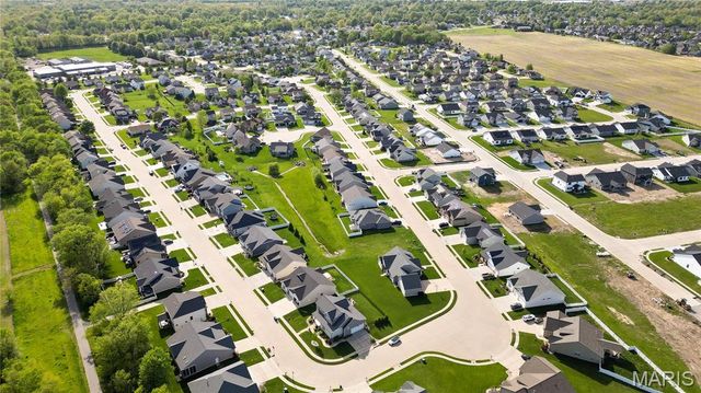 3023 Mobile Drive, Glen Carbon, IL 62034