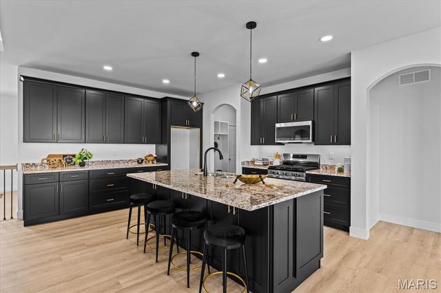 3023 Mobile Drive, Glen Carbon, IL 62034
