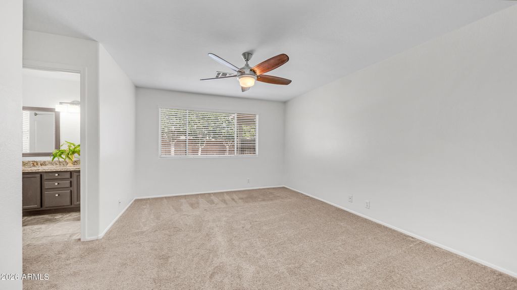 Image 19 of property listing at 8944 W FULLAM Street, Peoria, AZ 85382