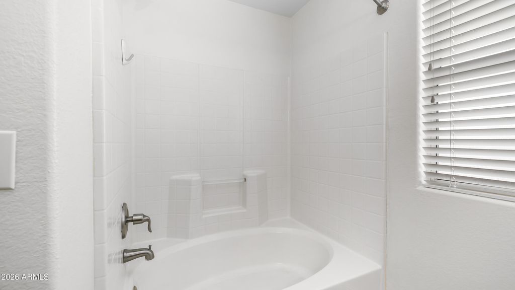 Image 23 of property listing at 8944 W FULLAM Street, Peoria, AZ 85382