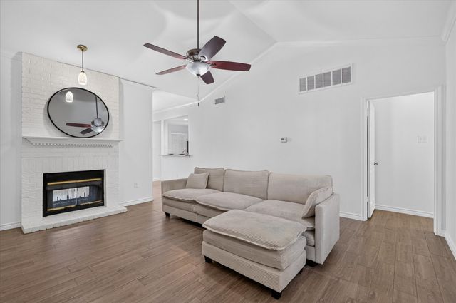12660 Hillcrest Road 5204, Dallas, TX 75230