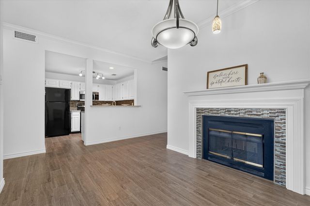 12660 Hillcrest Road 5204, Dallas, TX 75230