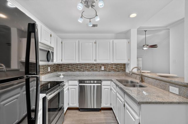 12660 Hillcrest Road 5204, Dallas, TX 75230