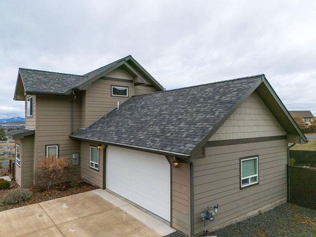 540 Crestdale Way, Klamath Falls, OR 97603