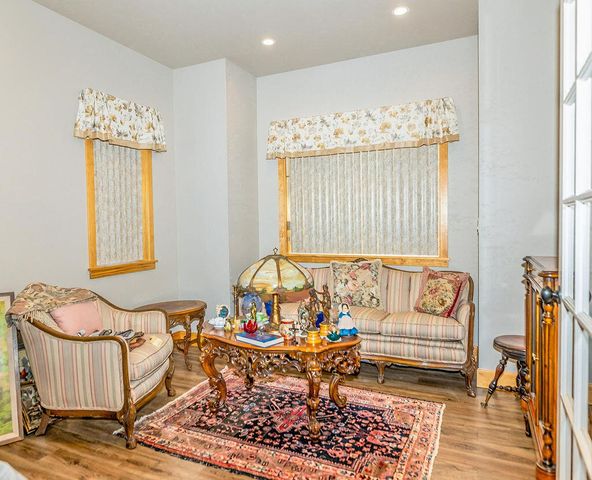 540 Crestdale Way, Klamath Falls, OR 97603