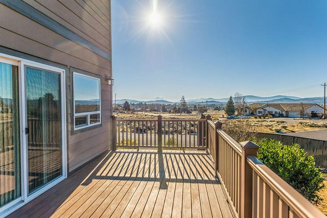540 Crestdale Way, Klamath Falls, OR 97603