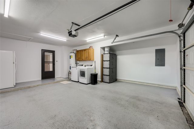 13 Oaks PL, Lago Vista, TX 78645