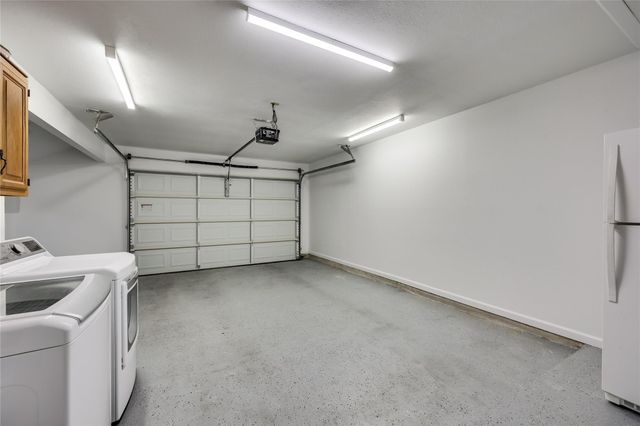 13 Oaks PL, Lago Vista, TX 78645
