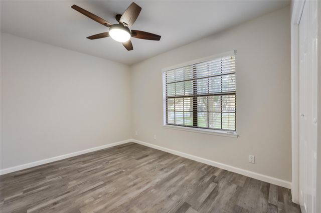 13 Oaks PL, Lago Vista, TX 78645