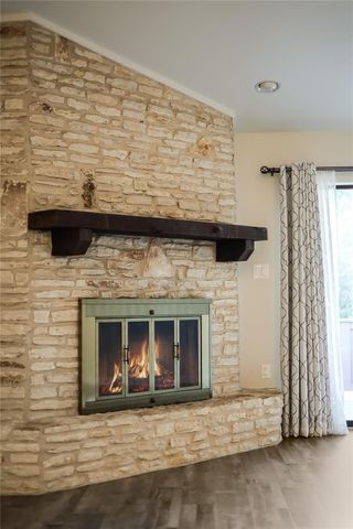 13 Oaks PL, Lago Vista, TX 78645
