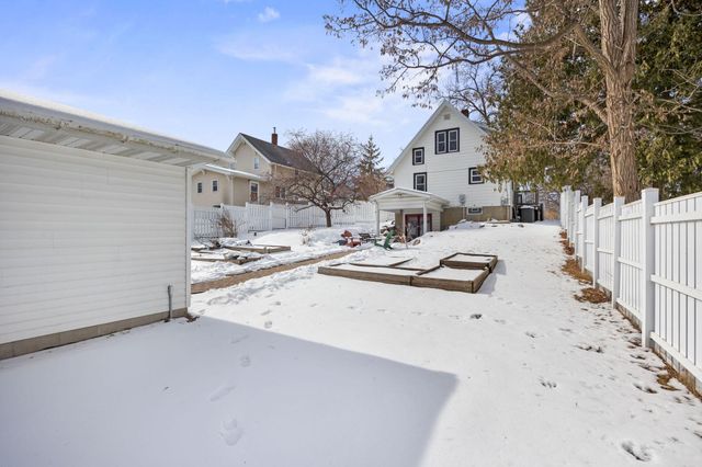 645 Hassan Street SE, Hutchinson, MN 55350