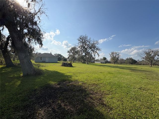 718 County Road 388, Brazoria, TX 77422