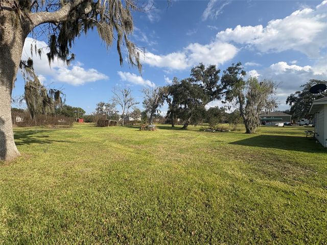 718 County Road 388, Brazoria, TX 77422