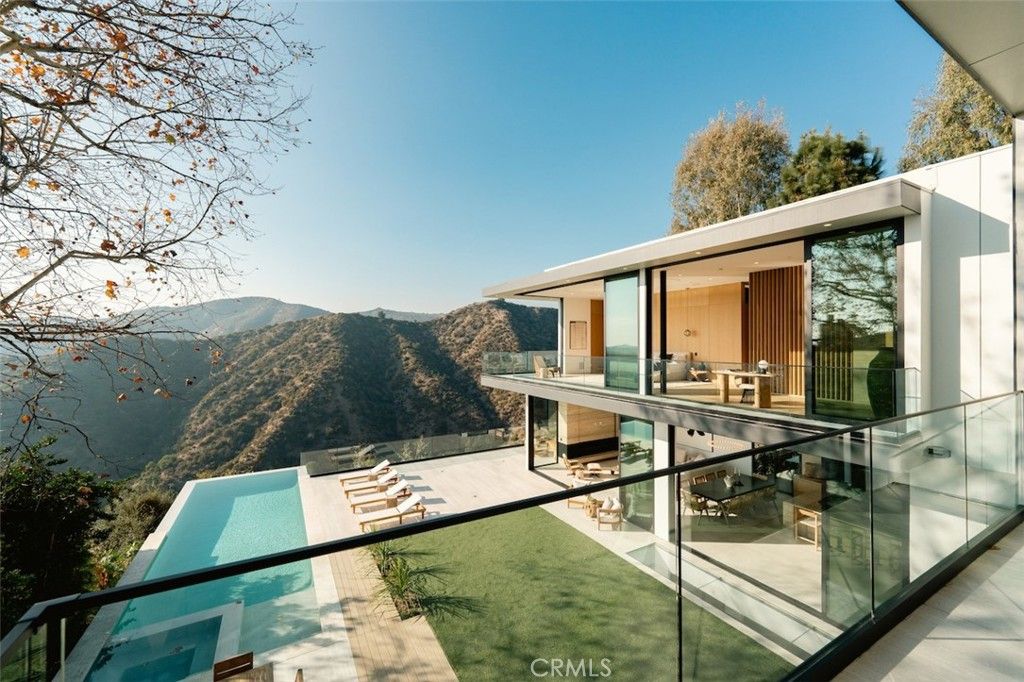 1149 Linda Flora Drive, Los Angeles, CA 90049 — photo 4