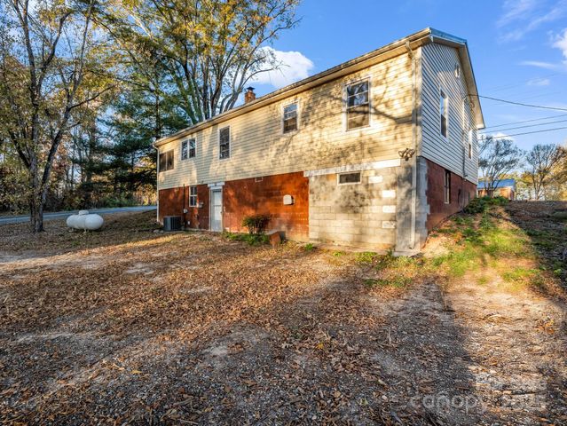 949 Cove Road, Rutherfordton, NC 28139
