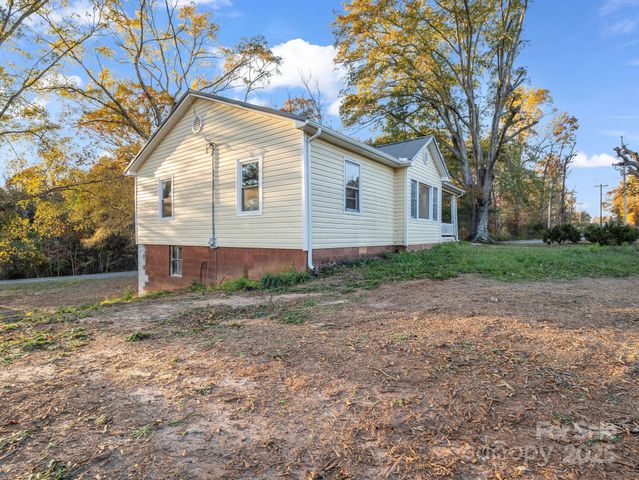 949 Cove Road, Rutherfordton, NC 28139