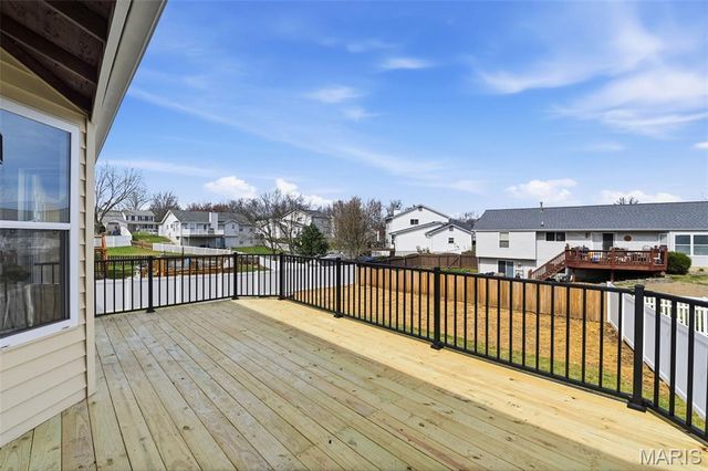 1048 Tower Park Drive, St Charles, MO 63304