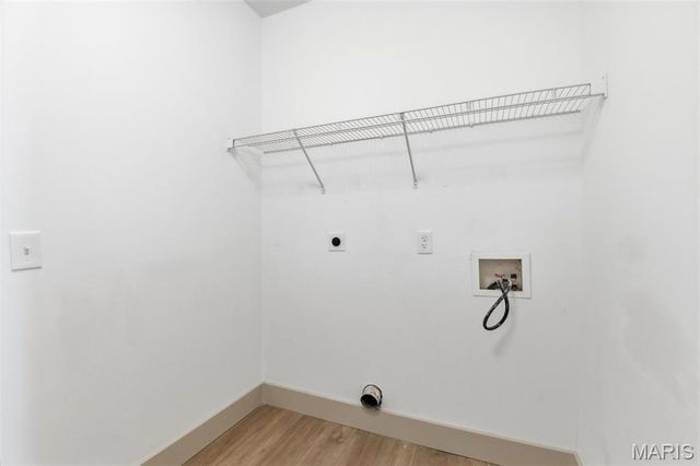 1048 Tower Park Drive, St Charles, MO 63304