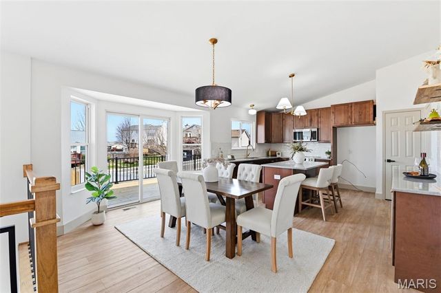 1048 Tower Park Drive, St Charles, MO 63304