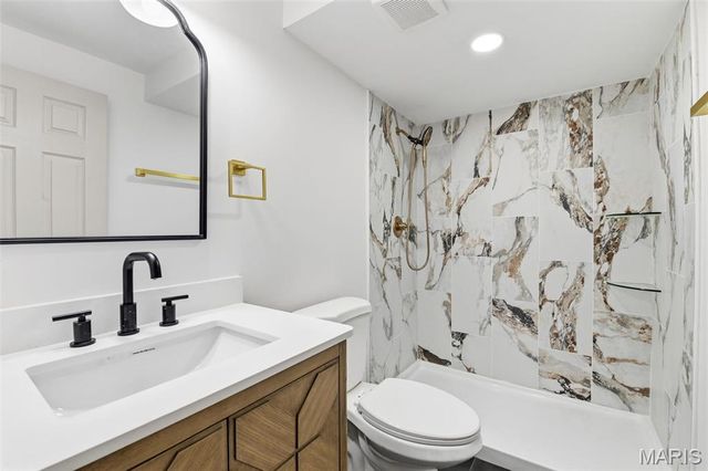 1048 Tower Park Drive, St Charles, MO 63304