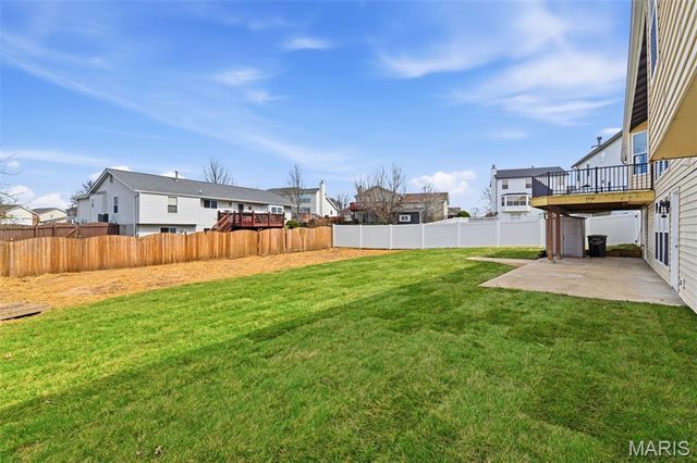 1048 Tower Park Drive, St Charles, MO 63304