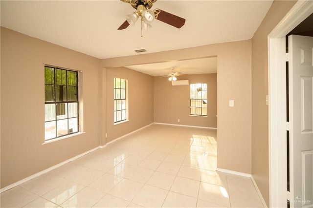 10553 N Mile 6 W, Weslaco, TX 78599