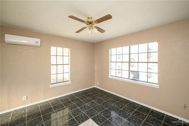 10553 N Mile 6 W, Weslaco, TX 78599