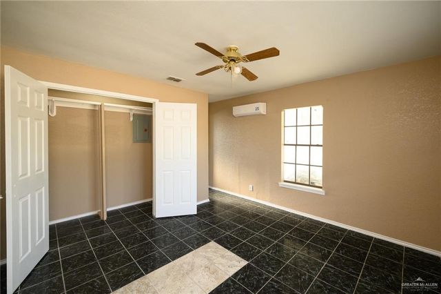 10553 N Mile 6 W, Weslaco, TX 78599