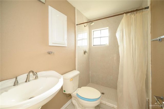 10553 N Mile 6 W, Weslaco, TX 78599