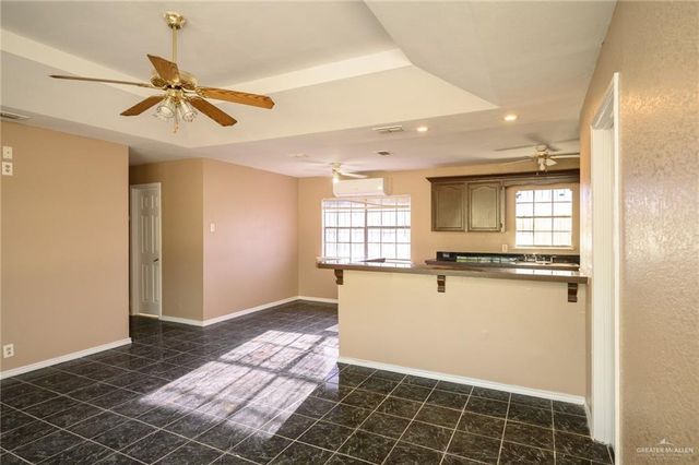 10553 N Mile 6 W, Weslaco, TX 78599