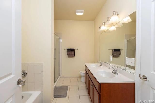 31 Barley Lane, Patchogue, NY 11772