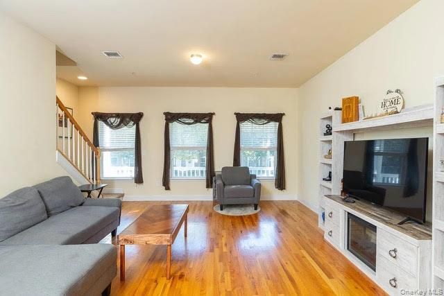 31 Barley Lane, Patchogue, NY 11772