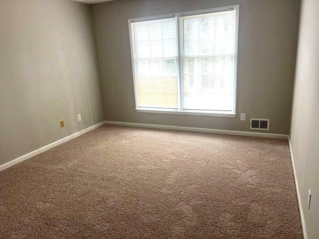 7075 Williamsburg Drive, Riverdale, GA 30274