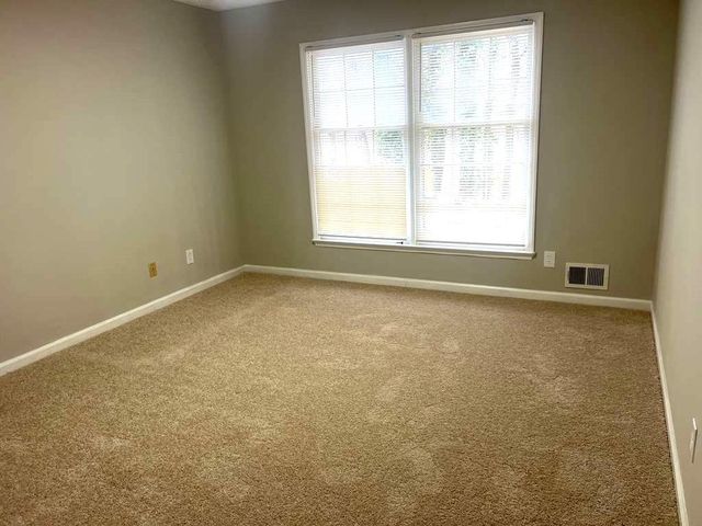 7075 Williamsburg Drive, Riverdale, GA 30274