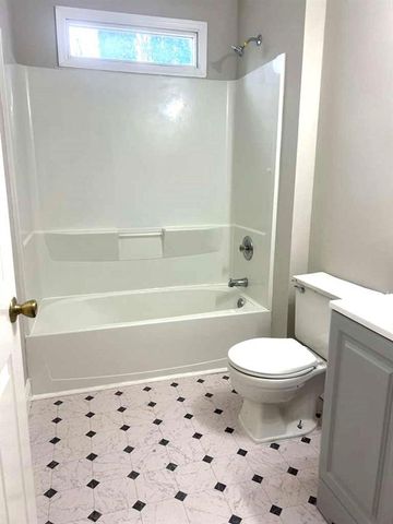 7075 Williamsburg Drive, Riverdale, GA 30274