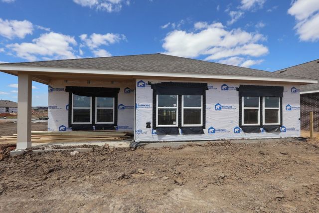 7711 Jade Crest Drive, Angleton, TX 77515