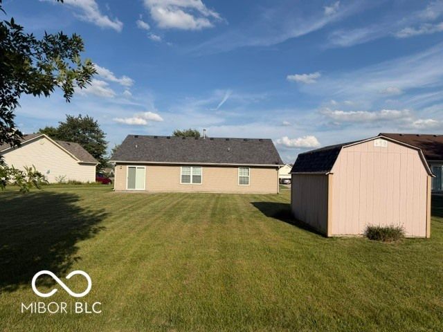 1096 Bumblebee Way, Greenfield, IN 46140