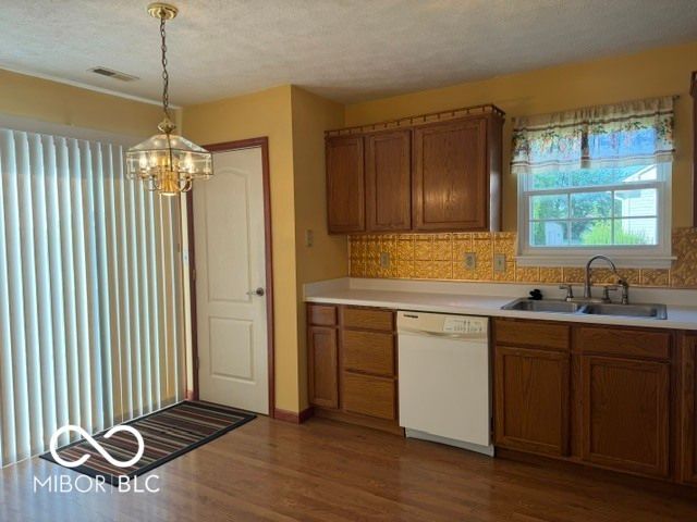 1096 Bumblebee Way, Greenfield, IN 46140