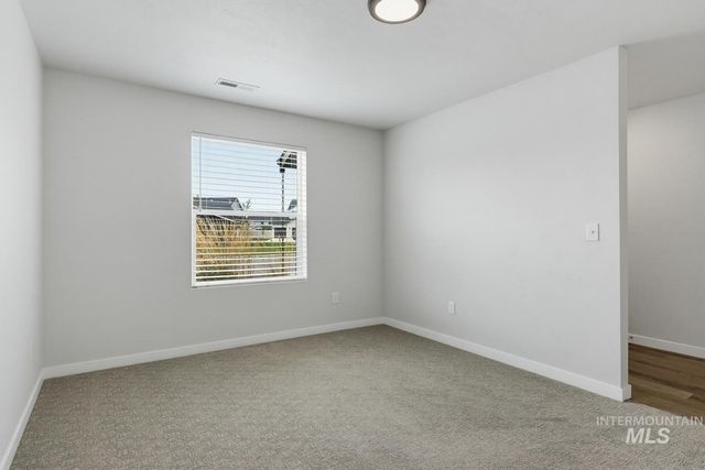 7608 E Limpkin Dr, Nampa, ID 83687