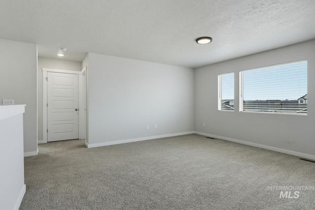 7608 E Limpkin Dr, Nampa, ID 83687