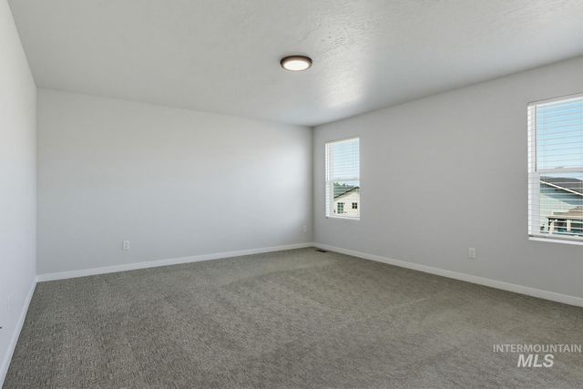 7608 E Limpkin Dr, Nampa, ID 83687