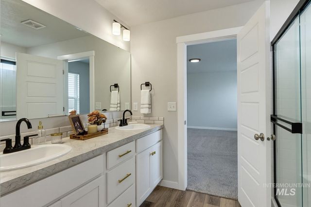 7608 E Limpkin Dr, Nampa, ID 83687