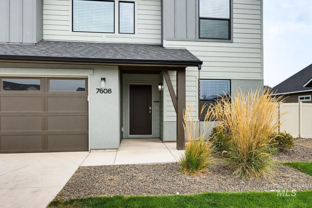 7608 E Limpkin Dr, Nampa, ID 83687