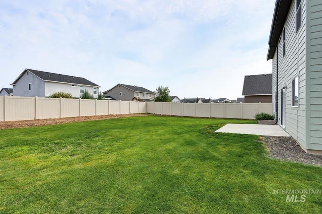 7608 E Limpkin Dr, Nampa, ID 83687
