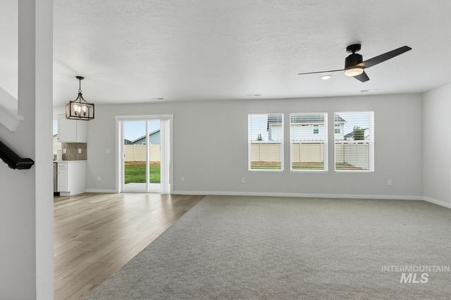 7608 E Limpkin Dr, Nampa, ID 83687