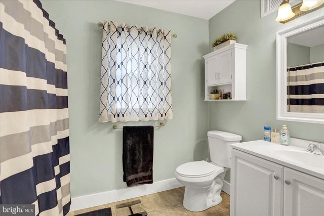 607 WOODLAND AVE, Mt Holly Springs, PA 17065