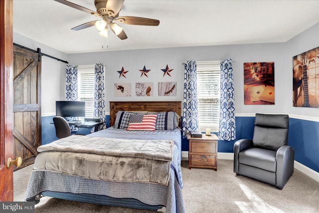 607 WOODLAND AVE, Mt Holly Springs, PA 17065