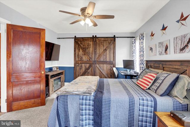 607 WOODLAND AVE, Mt Holly Springs, PA 17065